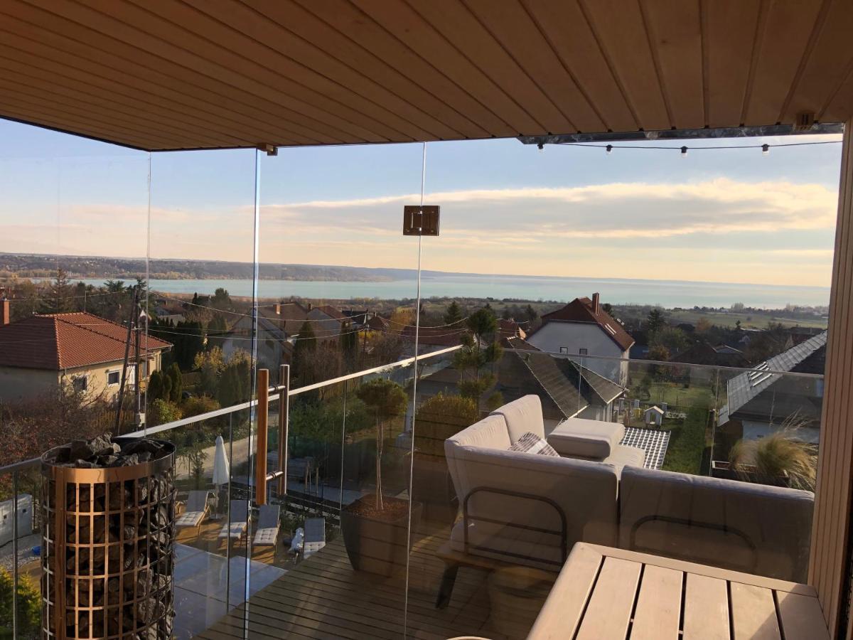 Skyline Resort Balatonalmádi Екстериор снимка